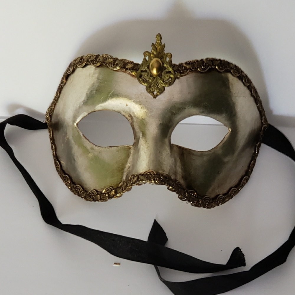 Venetian Mask Ornate - (handmade in Italy)